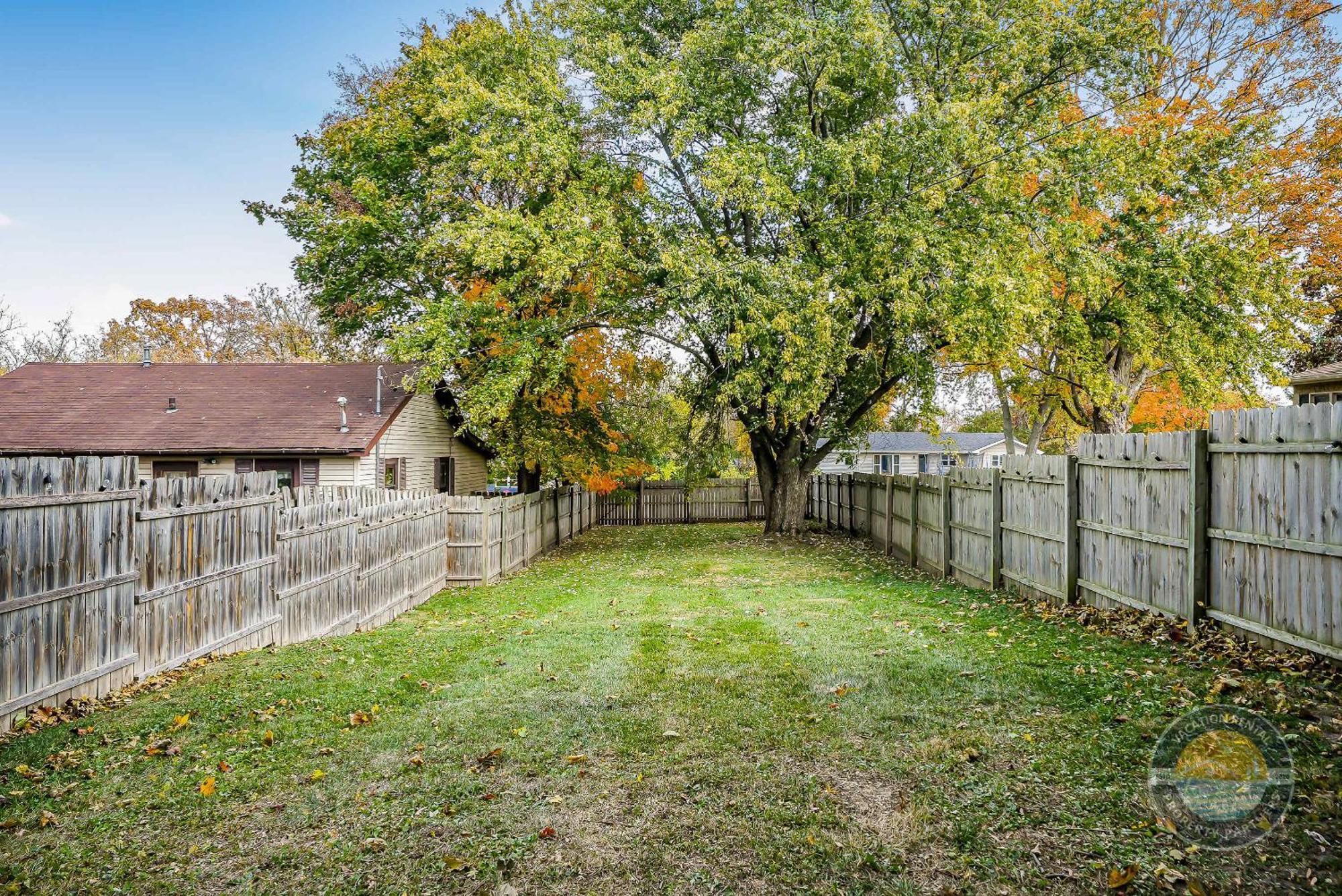 Lake Geneva Family Fall Escape Villa Exterior photo